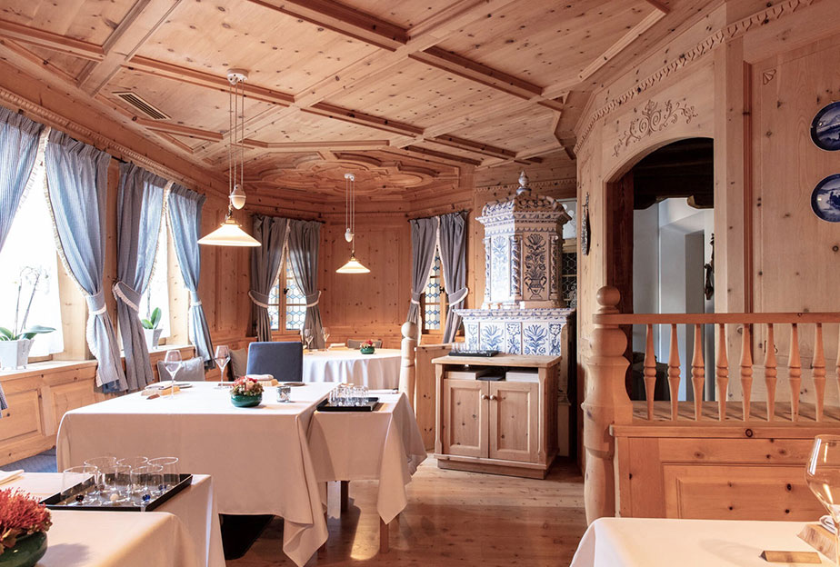 wooden rustic and traditional interior of the michelin starred restaurant