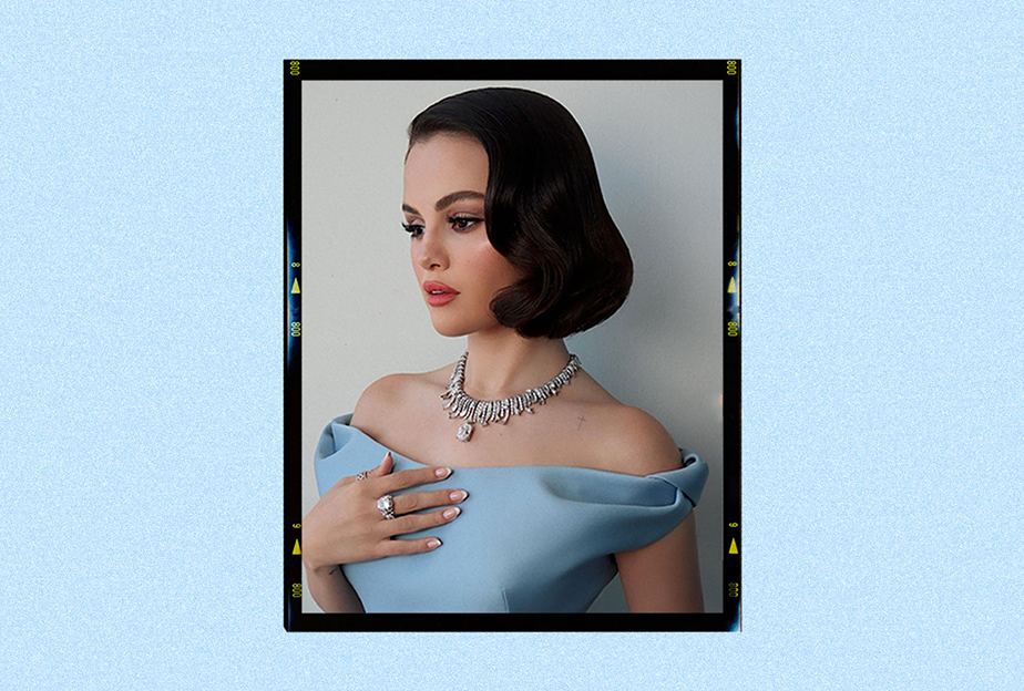 Selina Gomez with the snow white bob hair style